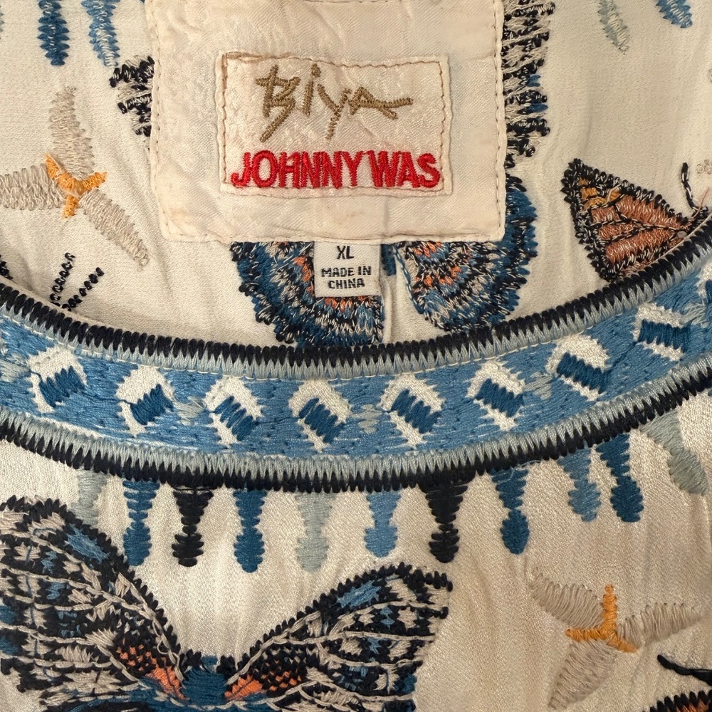 Johnny Was BIYA Butterfly Top - Picture 4 of 16